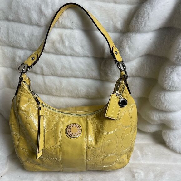 Coach patent leather yellow stitch logo shoulder bag with silver tone hardwares - Picture 1 of 14